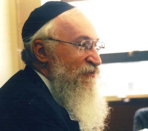 Giving a shiur, May 1999. 